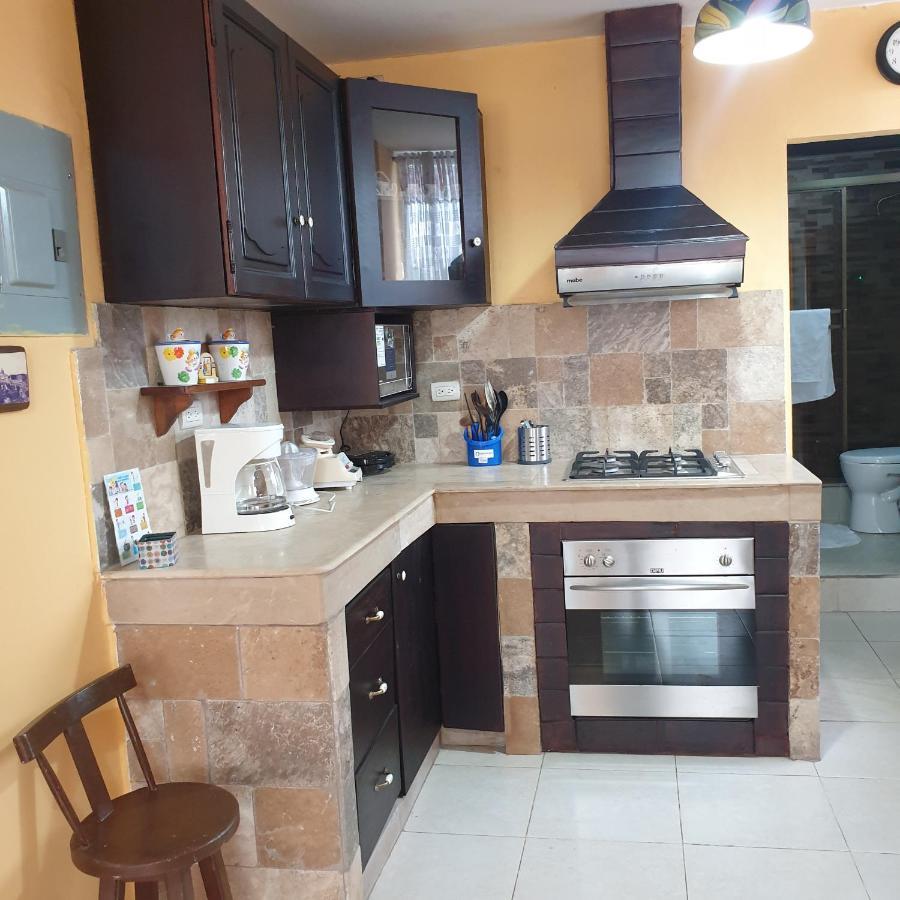 Blanca Guayaquil
