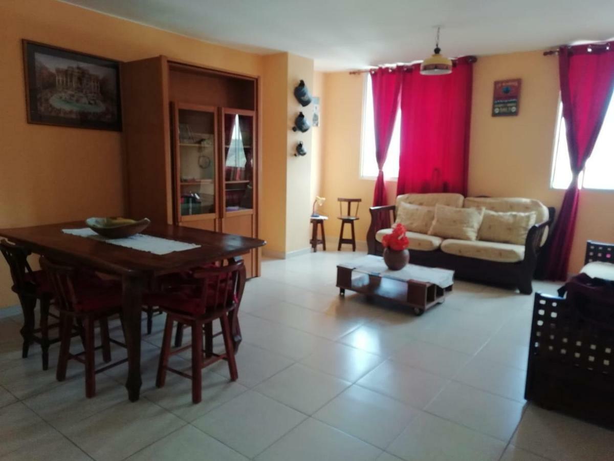 Blanca Guayaquil